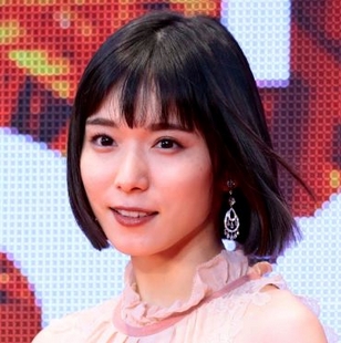 松岡茉優