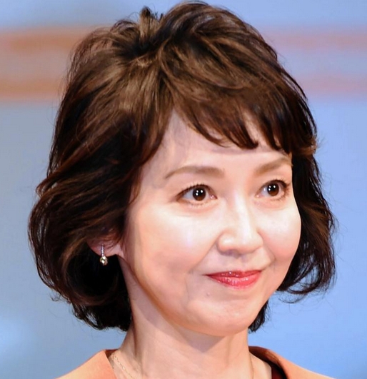 賀来千香子