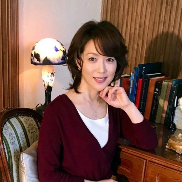 若村麻由美